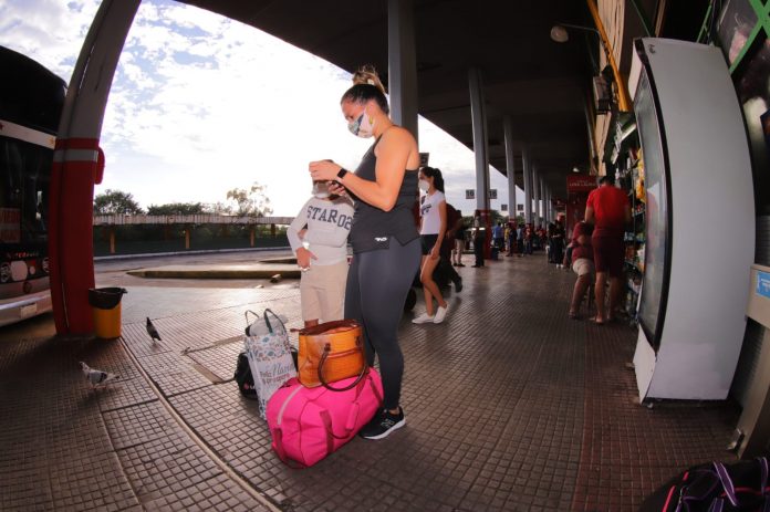 Dinatran no liberará el horario de buses en Semana Santa