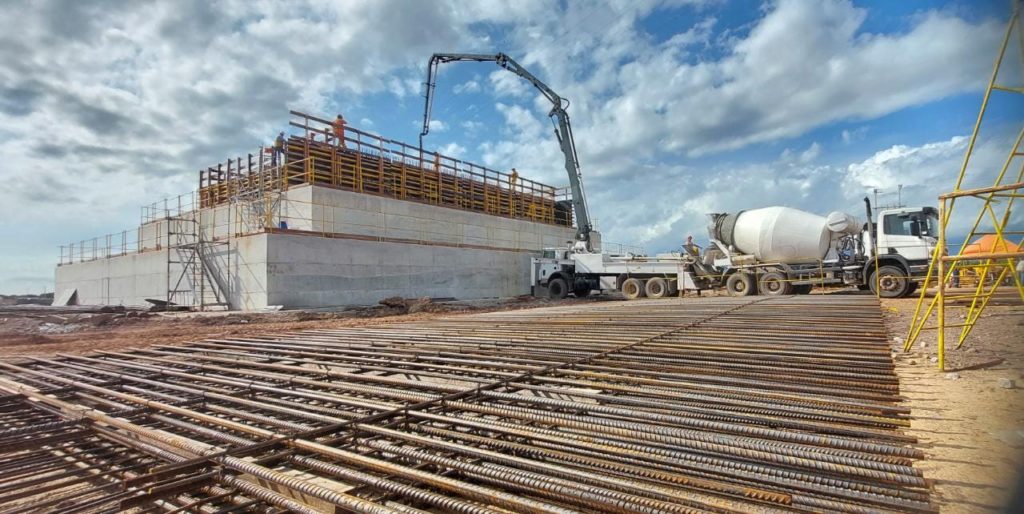 Puente Héroes del Chaco progresa sostenidamente mediante hormigonado de la pila laminar