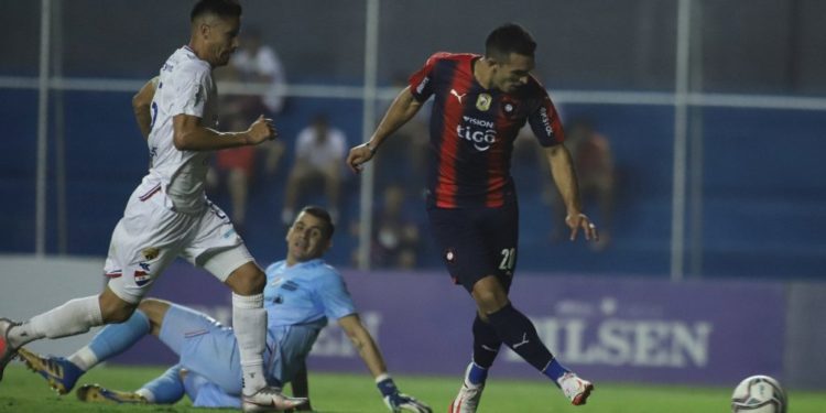 El Ciclón recibe al Tricolor en el choque de vecinos El Ciclón recibe al Tricolor en el choque de vecinos