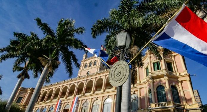 Ejecutivo decreta asueto para funcionarios públicos a partir del Miércoles