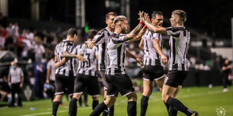 El Gumarelo va por el triunfo que le permita ser único líder El Gumarelo va por el triunfo que le permita ser único líder