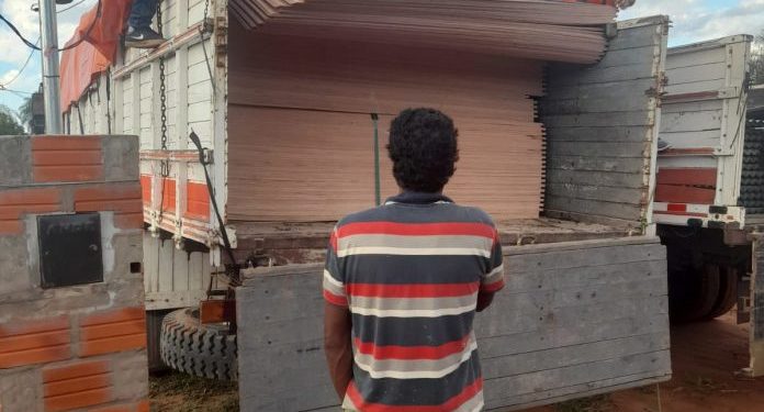 Asisten a familias afectadas por la tormenta en el norte del país