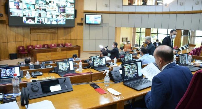 Senado da media sanción a creación de fondo de estabilización de combustibles