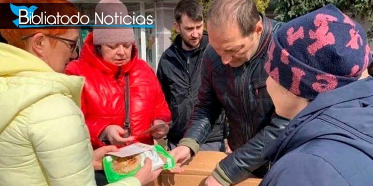 «Experimentamos milagros», dice pastor tras multiplicación de alimentos en un refugio en Ucrania.