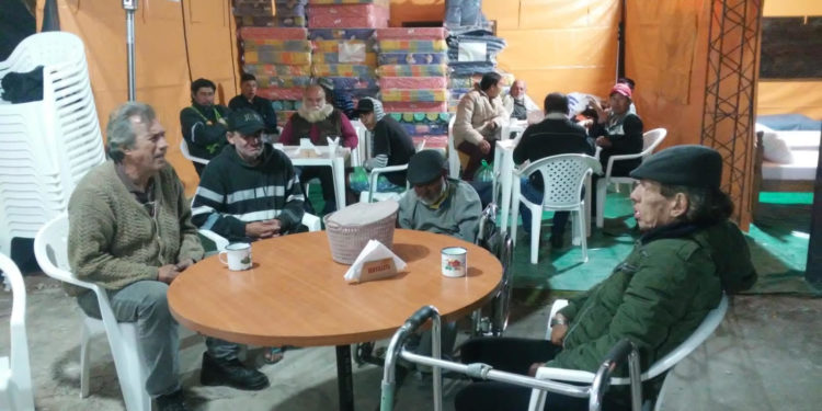 Brindan albergue de protección ante bajas temperaturas