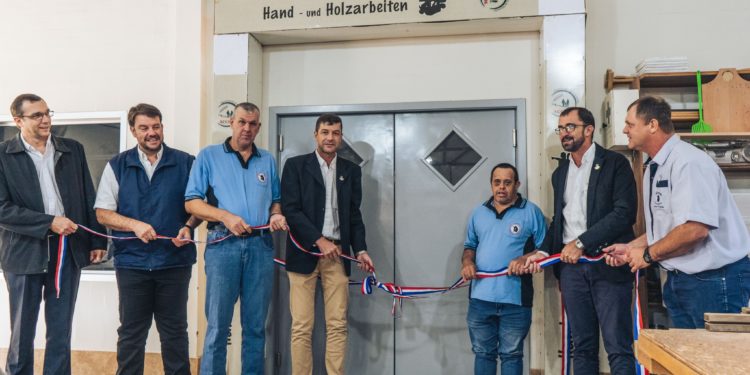 Inauguran mejoras en el Taller Protegido de Loma Plata Inauguran mejoras en el Taller Protegido de Loma Plata