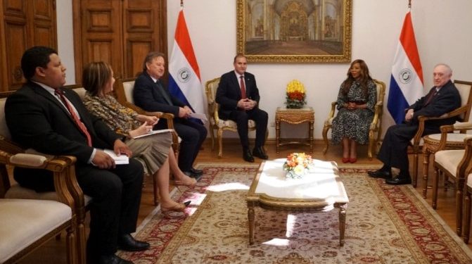 Canciller y embajadora de Sudáfrica expresan interés en ampliar cooperación bilateral con Paraguay