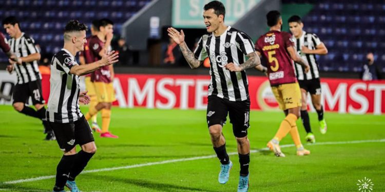 El Gumarelo cumplió de local y clasificó como líder El Gumarelo cumplió de local y clasificó como líder