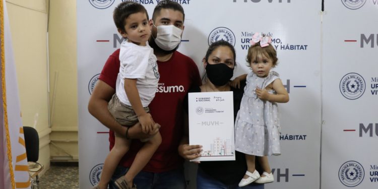 MUVH otorgó certificados de aporte estatal para el acceso a la primera vivienda