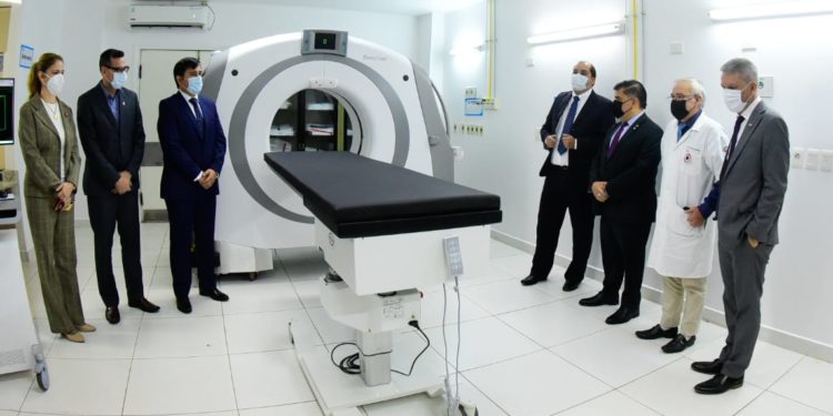 Tomógrafo y equipos para anestesia fueron entregados al Hospital del Trauma Tomógrafo y equipos para anestesia fueron entregados al Hospital del Trauma