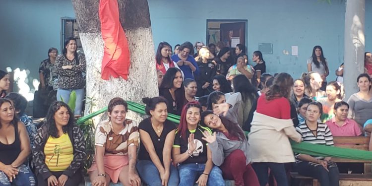 Realizan evento festivo en conmemoración del Día de la Madre en el Buen Pastor
