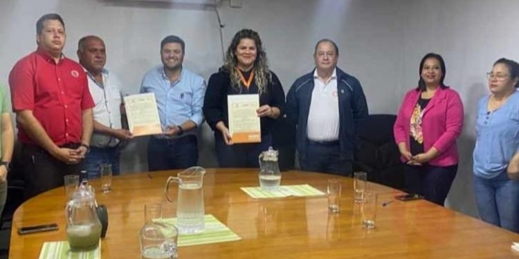 Firma de convenio interinstitucional permitirá ejecutar obras viales en Mariscal Estigarribia