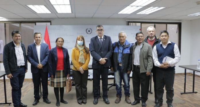 Autoridades del MEC se reúnen con Consejo Nacional de Educación Indígena