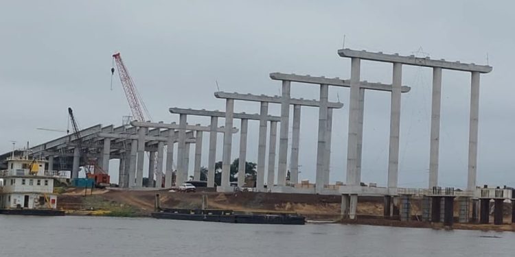 Puente Héroes del Chaco: 41 hectáreas desafectadas con total normalidad Puente Héroes del Chaco: 41 hectáreas desafectadas con total normalidad