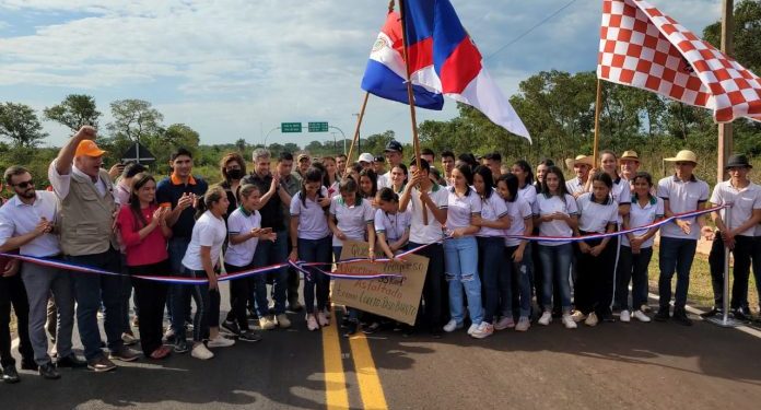 Concepción habilita 65 km de nuevos tramos asfaltados que benefician a 60.000 pobladores