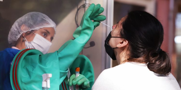 Habilitan tres puestos de toma de muestra antígeno y PCR sin agendamiento