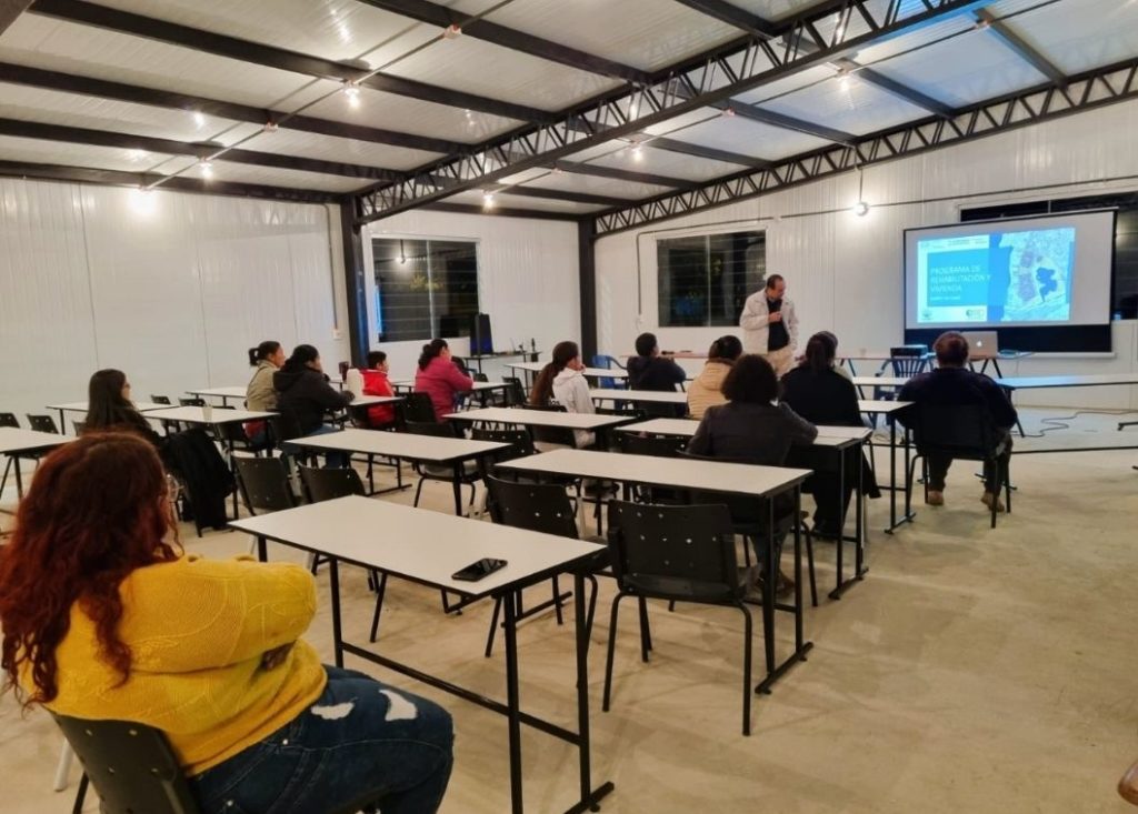 Entregan modernos equipamientos al salón comunitario del barrio temporal del Bañado Tacumbú