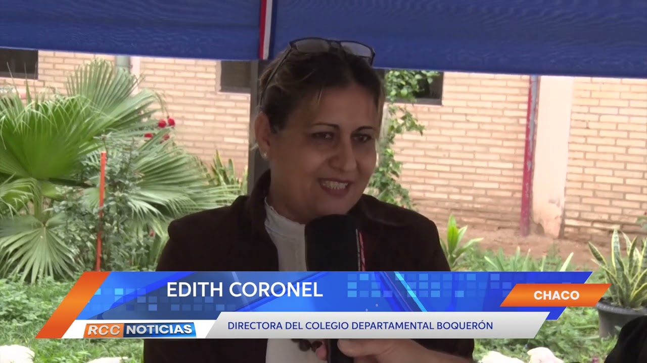 Entrega de medallas y bandalizas en Colegio Departamental de Boquerón