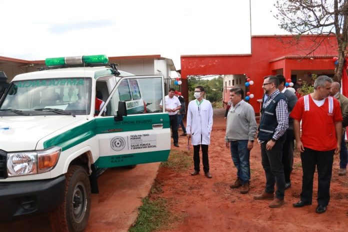Salud Pública entregó ambulancia al distrito de Maracaná y promete fortalecer la USF