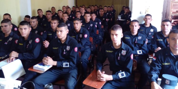 “Si Hay Esperanza” llegó para brindar contención a agentes policiales “Si Hay Esperanza” llegó para brindar contención a agentes policiales