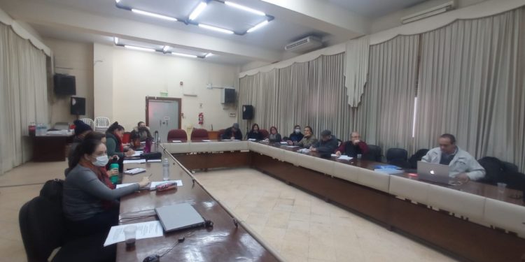 Brindarán acompañamiento social integral a familias del Bañado Tacumbú