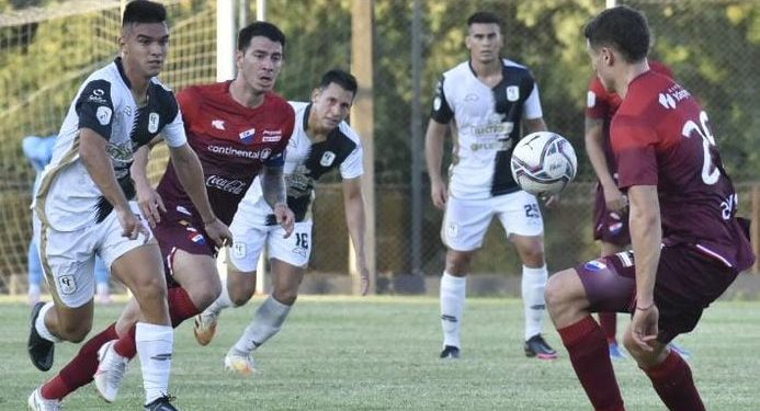 En Barrio Obrero prosigue la jornada 18 del Apertura