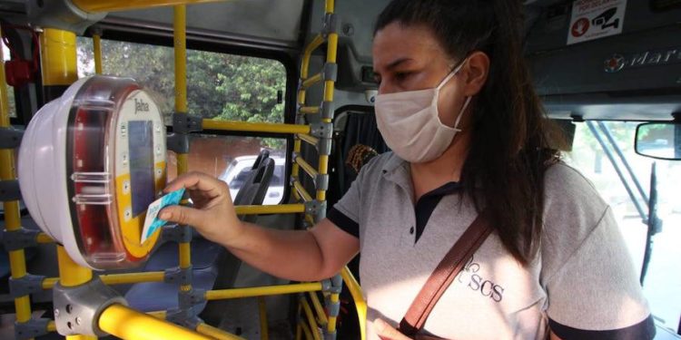 Pasaje del transporte público se mantendrá en sus precios actuales, asegura Equipo Económico