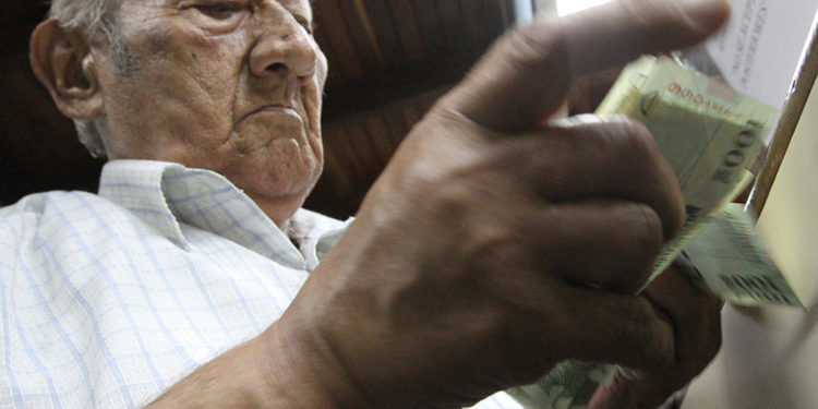 Este jueves, adultos mayores y otros beneficiarios cobrarán sus pensiones