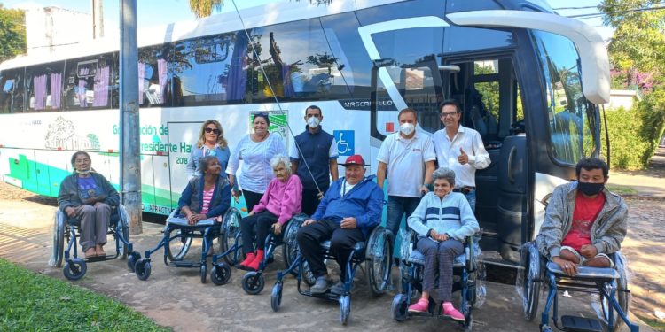 Gobernación de Presidente Hayes brindó a pobladores asistencia social