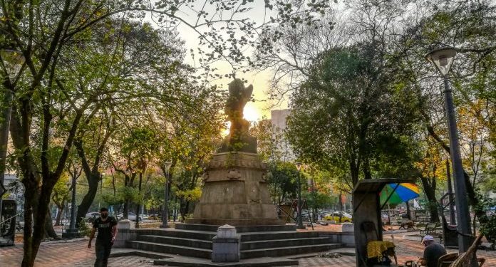 Pronostican una jornada fría a cálida con vientos moderados del noreste Pronostican una jornada fría a cálida con vientos moderados del noreste