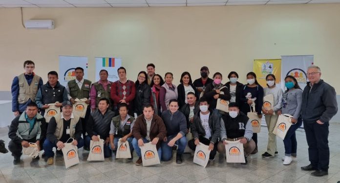 Conforman Red de Comunicadores en la región del Chaco