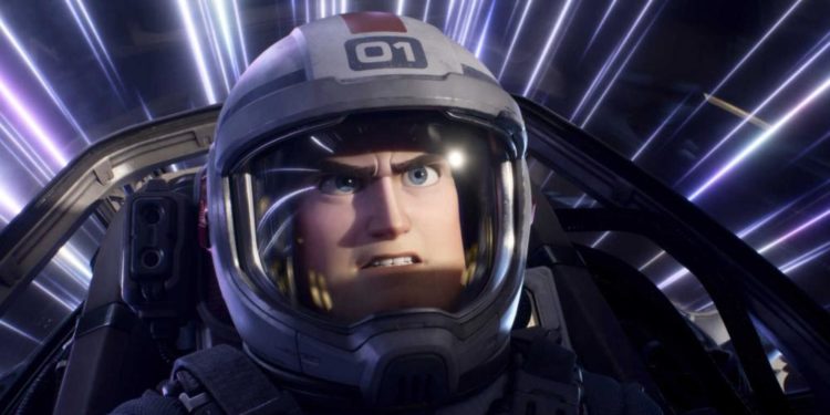 “Lightyear”, la última película de Disney Pixar, no llegó al infinito y más allá este fin de semana.