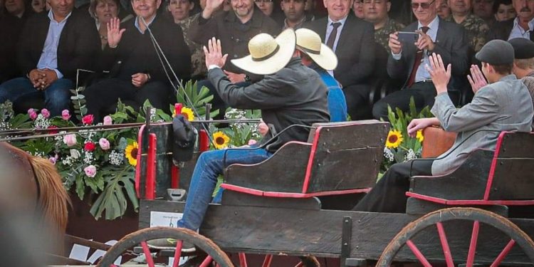 Presidente de Neuland: “Un pueblo que conoce su historia puede comprender su presente y construir su futuro” Presidente de Neuland: “Un pueblo que conoce su historia puede comprender su presente y construir su futuro”