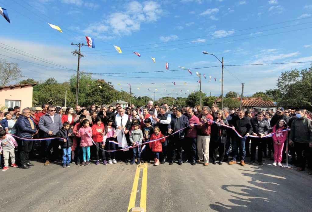 San Juan Bautista del Ñeembucú pone fin a 174 años de aislamiento con nueva conexión asfáltica San Juan Bautista del Ñeembucú pone fin a 174 años de aislamiento con nueva conexión asfáltica