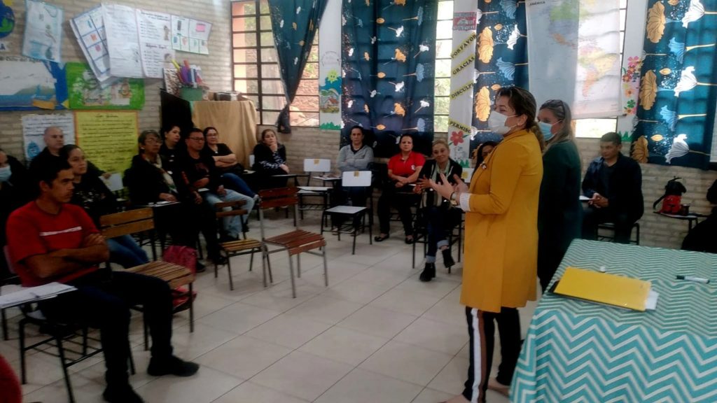 𝐂𝐡𝐚𝐫𝐥𝐚 𝐩𝐚𝐫𝐚 𝐝𝐨𝐜𝐞𝐧𝐭𝐞𝐬 𝐬𝐨𝐛𝐫𝐞 𝐩𝐫𝐨𝐭𝐨𝐜𝐨𝐥𝐨 𝐝𝐞 𝐩𝐫𝐨𝐭𝐞𝐜𝐜𝐢𝐨́𝐧 𝐝𝐞 𝐧𝐢𝐧̃𝐨𝐬, 𝐧𝐢𝐧̃𝐚𝐬 𝐲 𝐚𝐝𝐨𝐥𝐞𝐬𝐜𝐞𝐧𝐭𝐞𝐬