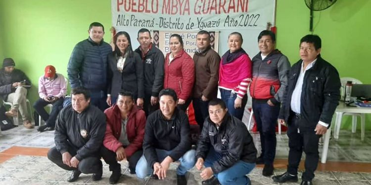 Avanza trabajo para elaboración del currículum de la Educación Escolar Indígena