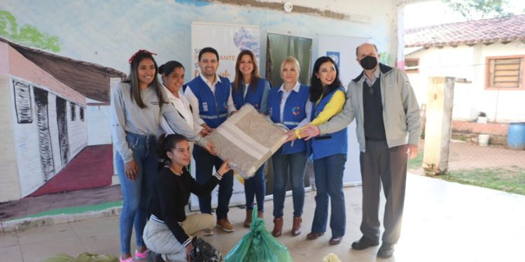 La colecta solidaria “Armario Sostenible” recaudó más de 220 kg de abrigos La colecta solidaria “Armario Sostenible” recaudó más de 220 kg de abrigos