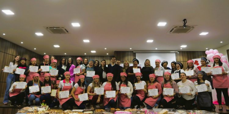 Capacitan a mujeres para una autonomía económica en Alto Paraná