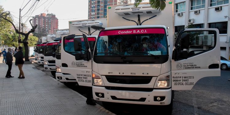Salud Pública suma otros cinco furgones refrigerados a su flota vehicular
