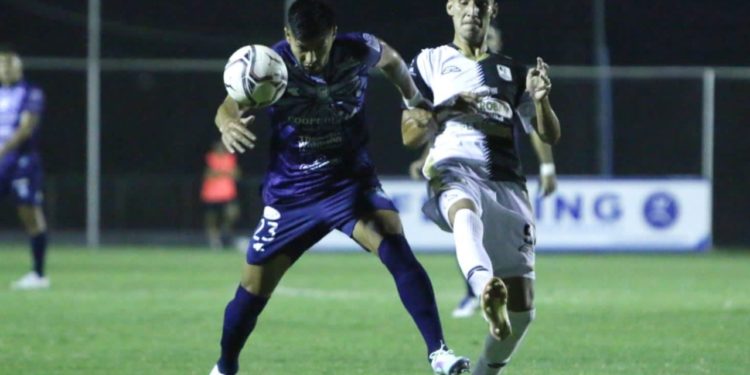 Pocas emociones en los Jardines del Kelito