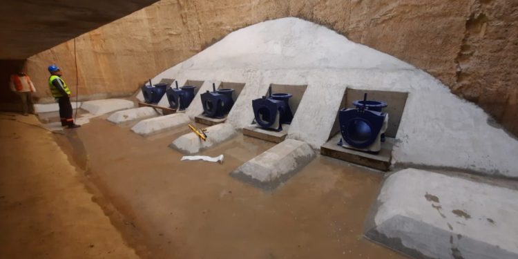 Instalan equipos electromecánicos en la Planta de Tratamiento de Aguas Residuales de Bella Vista