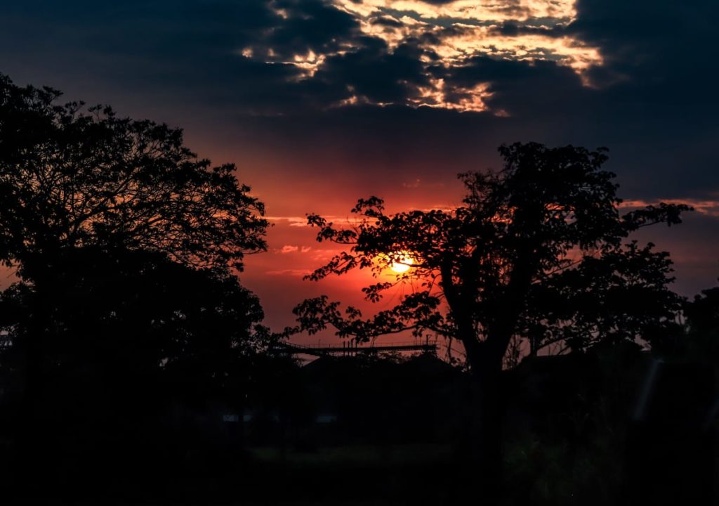 Jornada cálida con ingreso de frente frío y lluvias, anuncia Meteorología