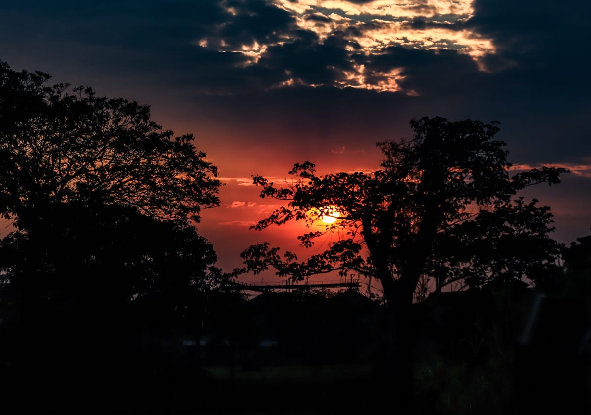 Jornada cálida con ingreso de frente frío y lluvias, anuncia Meteorología