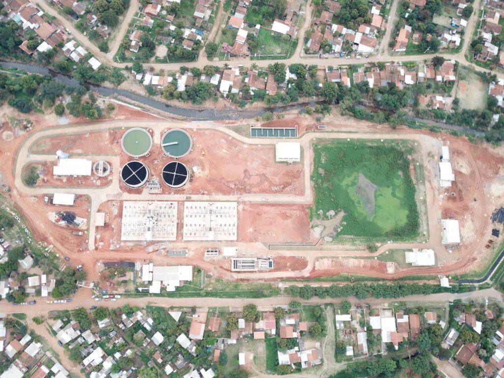 Avanza instalación de equipos electromecánicos para planta de tratamiento de aguas residuales de San Lorenzo