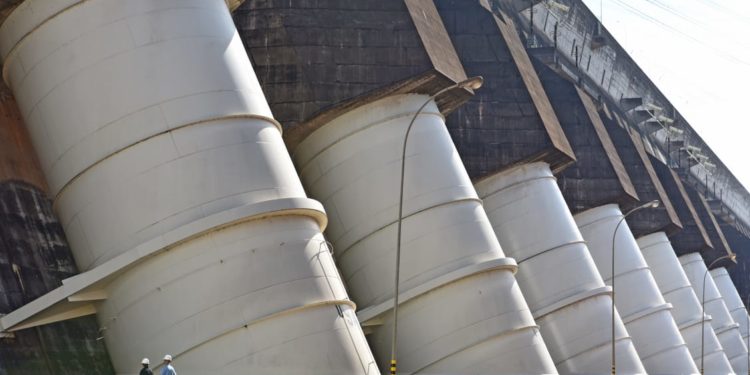 Paraguay lidera ranking mundial de generación de energía eléctrica renovable Paraguay lidera ranking mundial de generación de energía eléctrica renovable