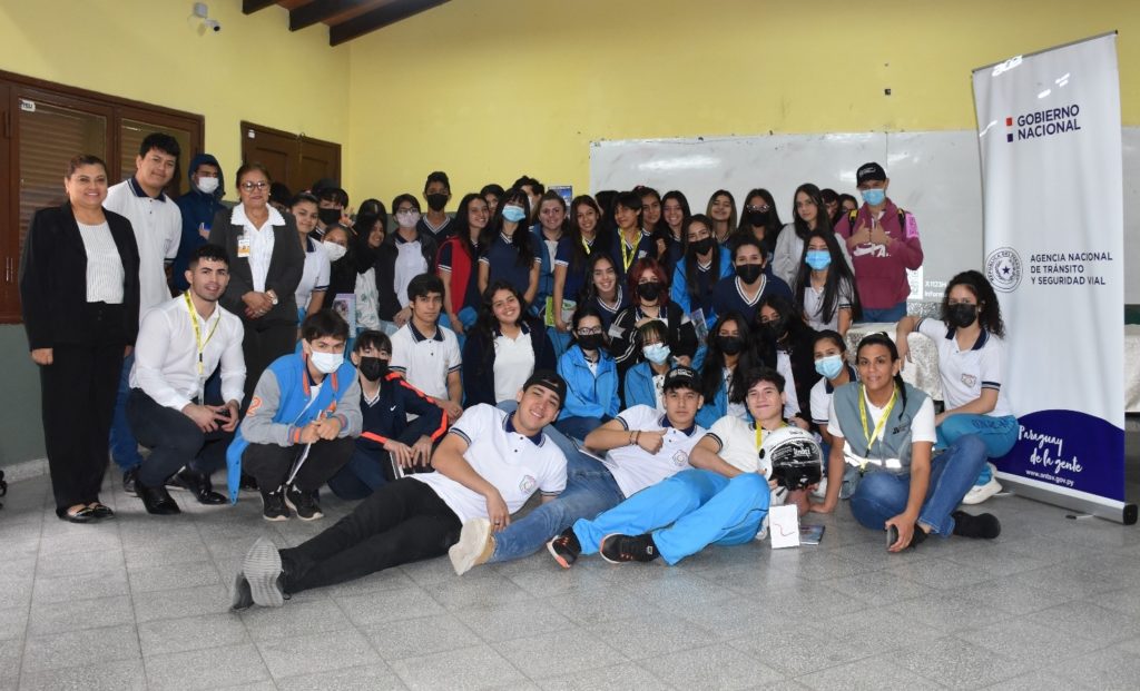 Capacitan a alumnos acerca de la importancia de la Seguridad Vial Capacitan a alumnos acerca de la importancia de la Seguridad Vial