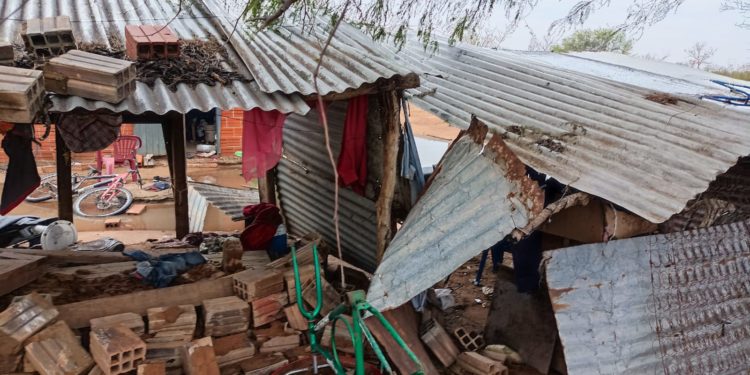 Ante los daños ocasionados por el temporal en Yalve Sanga, autoridades asistirán a damnificados