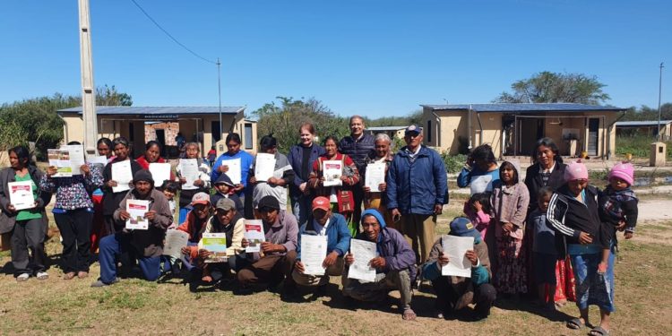 Realizaron jornadas de entregas de subsidios habitacionales en Villa Hayes