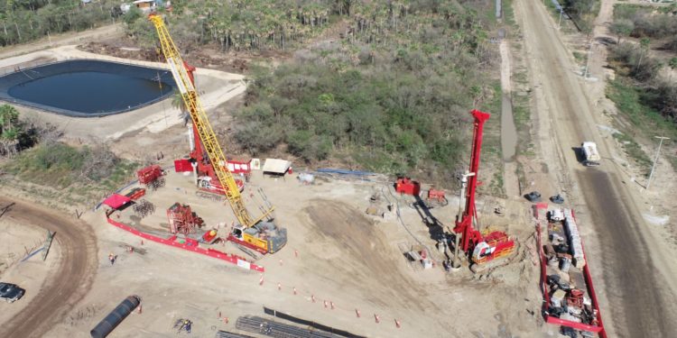 Avanzan las obras del Puente de la Bioceánica Avanzan las obras del Puente de la Bioceánica