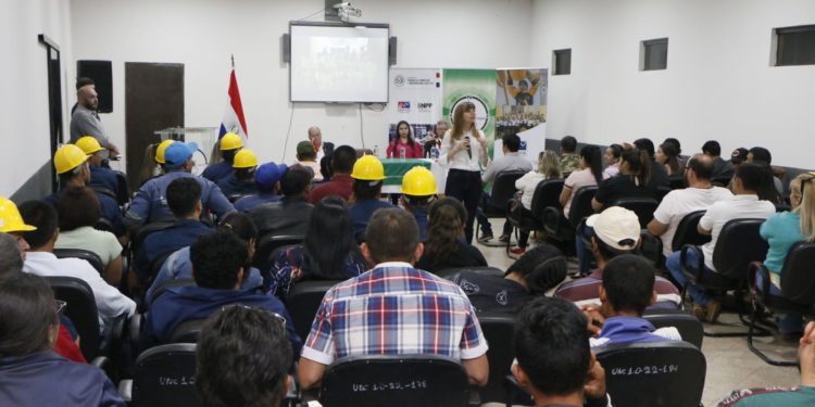 Más de 670 personas de Concepción fueron capacitadas en diversos oficios por medio del Sinafocal